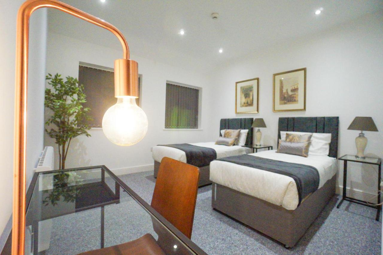 Premium Apartments Thatcham Broadway מראה חיצוני תמונה